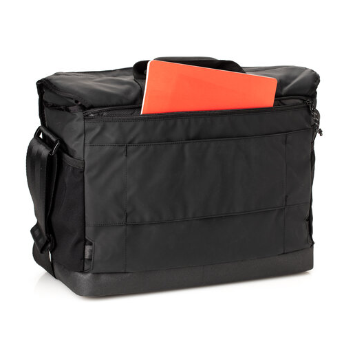 inzipped rear pocket on the tenba messenger bag