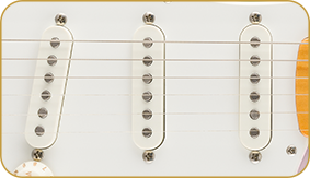 Squier Classic Vibe™ '50s Stratocaster® HT, Maple Fingerboard, Parchment Pickguard, Shell Pink