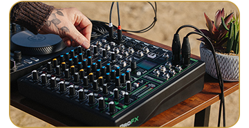 Mackie ProFX10 GO 10-Channel Battery-Powered Analog Mixer