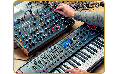 Novation Peak