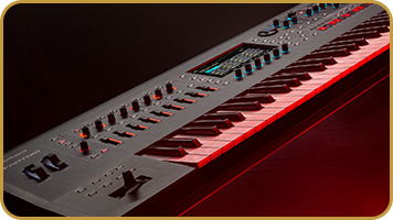Roland Fantom-8