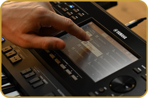 Yamaha PSR-SX720+