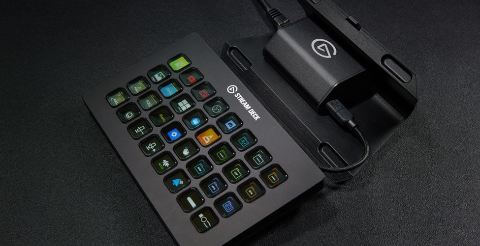 Network Dock connected at the top of the stream deck