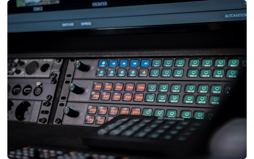 2 elgato stream deck studio mounted in desk rack