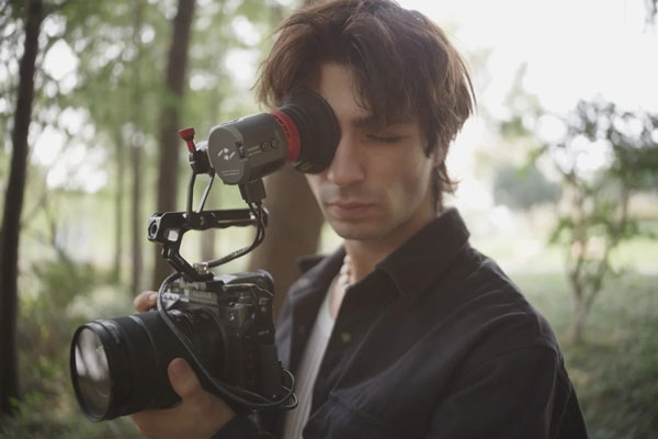 hdmi viewfinder on a fujifilm camera