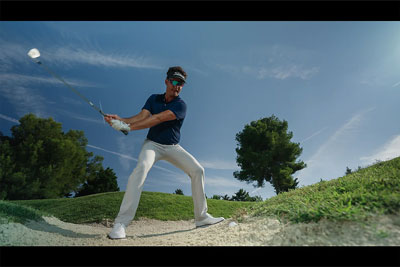 sample image of a golfer taking a swing taken using the sony a9 iii