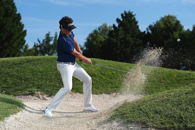sample image of a golfer taking a swing taken with the sony a9 iii
