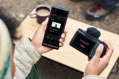 sony zv e1 vlog camera connecting to a smartphone