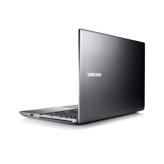 Samsung NP700Z5C-A02UK 15.6" Windows 8 (64 bit) Laptop : image 2