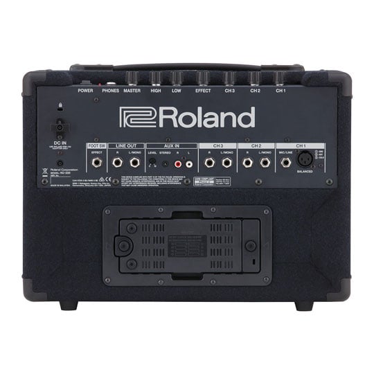 Roland KC-220 Battery Powered Amplifier : image 4