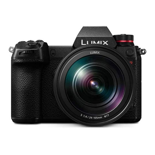 Panasonic Lumix DC-S1RM with L-Mount 24-105mm lens