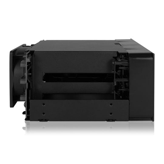 ICY DOCK 3-Bay 3.5" Dockiing Enclosure : image 3