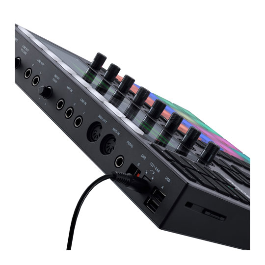 Native Instruments MASCHINE+ Standalone Production and Performance Instrument : image 3