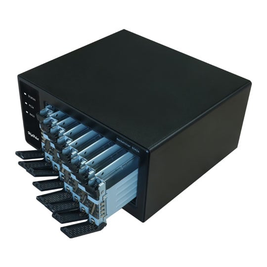 HighPoint RocketStor 6542AW 8-bay U.2/U.3 NVMe RAID Enclosure : image 3