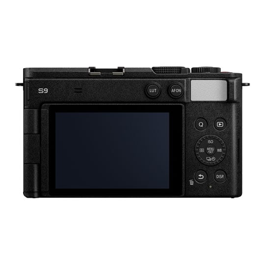 Panasonic Lumix S9 White Mirrorless Cmaera with S18-40mm Lens