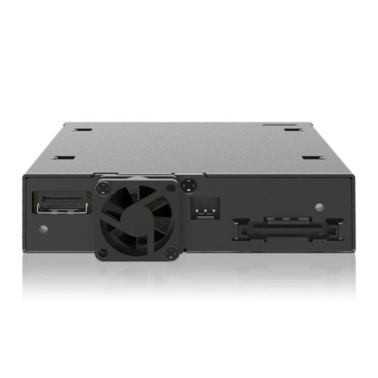 ICY DOCK ToughArmor 2.5" U.2/U.3 NVMe SSD PCIe 5.0 Mobile Rack Enclosure for 3.5" Bay : image 4