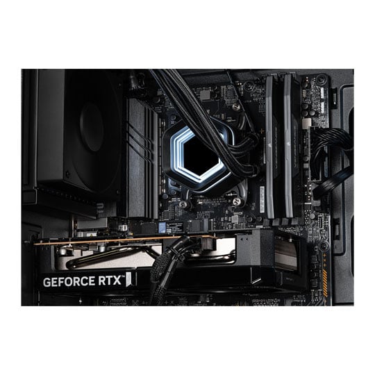 Gaming PC with NVIDIA RTX 5070 Ti and AMD Ryzen 7 9700X : image 4