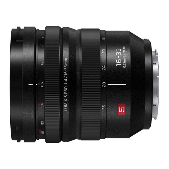Panasonic Lumix S Pro 16-35mm F4.0 Wide Zoom Lens : image 2