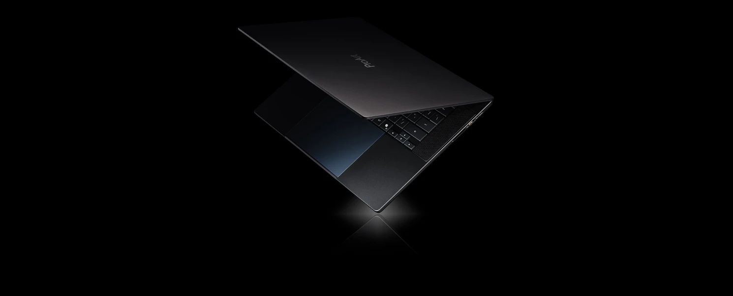 First feature image showing product detail